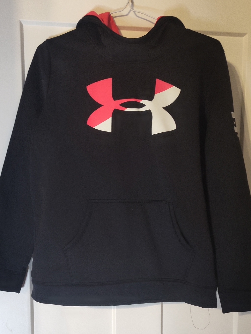 Under Armour Black Hoodie with Pink and White Logo Accent (XL) Youth